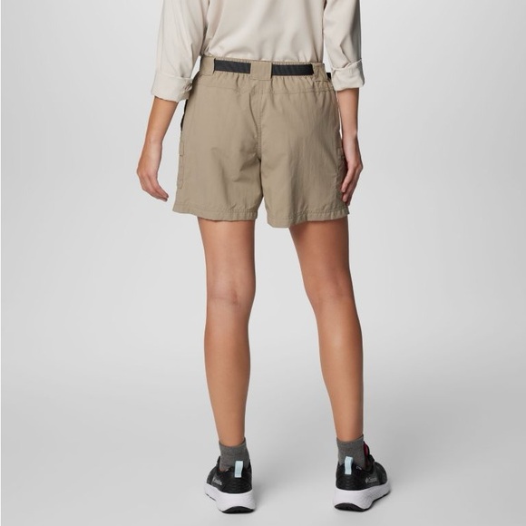 NWT - Columbia Women's Sandy River Cargo Shorts in Tusk - Picture 6 of 16
